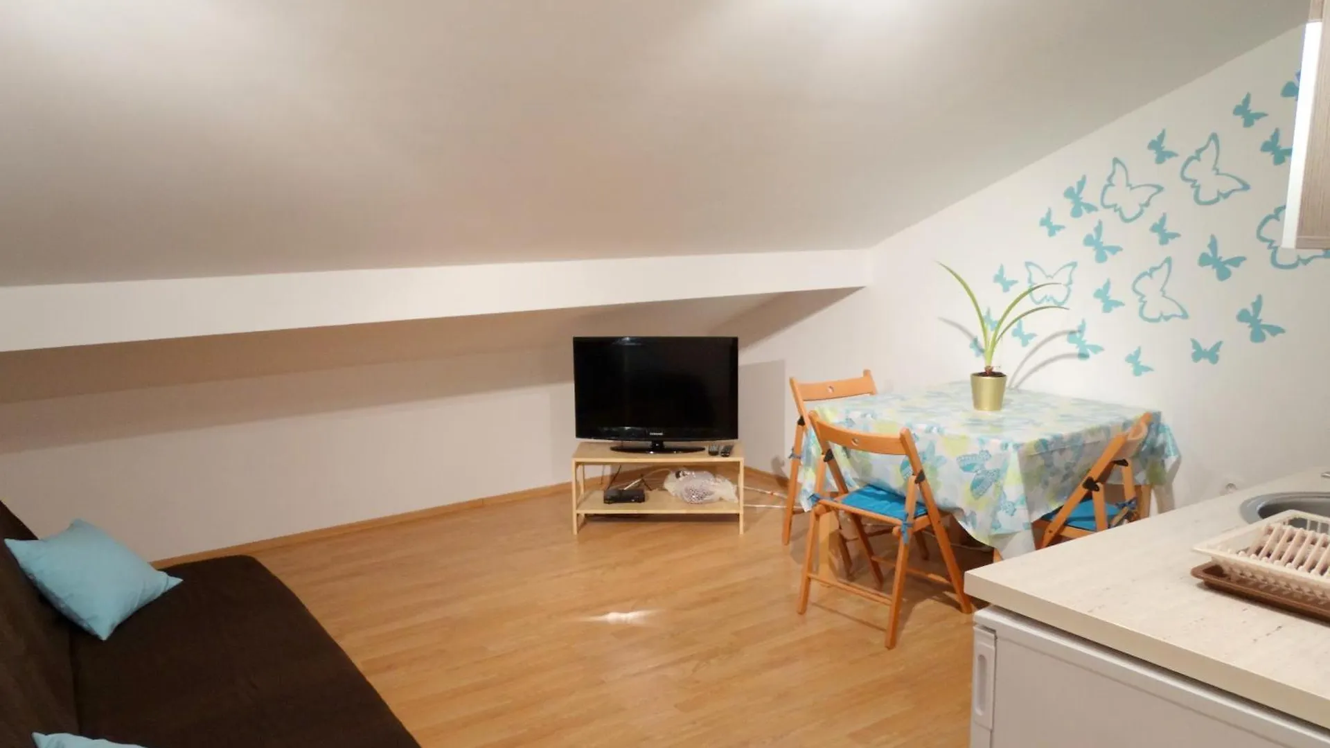 Apartmani Crikvenica 30046 - Matija Croatia