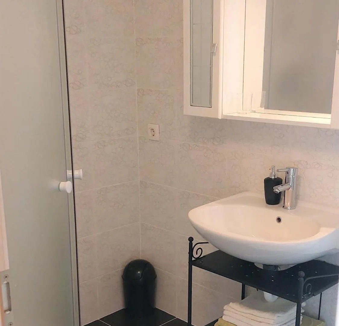 Apartmani Crikvenica 30046 - Matija Lägenhet